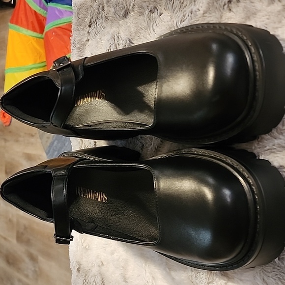 NWOT Dream Pairs Black Mary Jane Size 8.5 - Picture 2 of 6